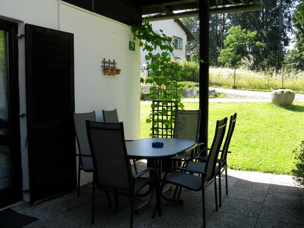 Ferienbungalow Weber Velden am Wörthersee Pokoj fotografie
